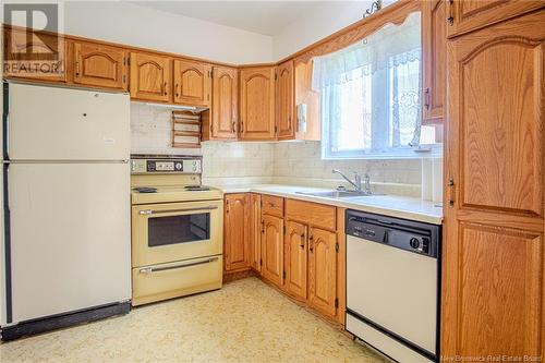 96 Woodward Avenue, Saint John, NB - Indoor Photo Showing Kitchen