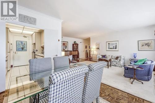 712 - 21 Dale Avenue, Toronto (Rosedale-Moore Park), ON - Indoor Photo Showing Living Room