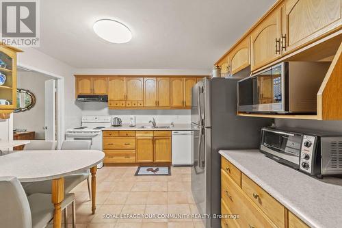 26 Crimson Millway, Toronto (St. Andrew-Windfields), ON - Indoor Photo Showing Kitchen