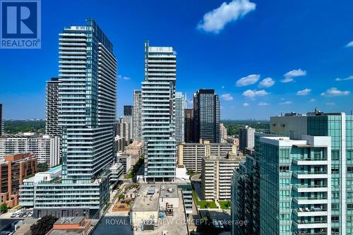 2401 - 125 Redpath Avenue, Toronto (Mount Pleasant West), ON - Outdoor With Facade