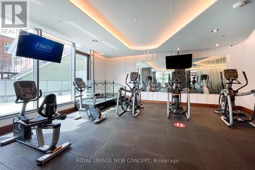 2401 - 125 Redpath Avenue, Toronto (Mount Pleasant West), ON - Indoor Photo Showing Gym Room