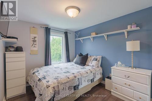 121 Leeson Street S, East Luther Grand Valley, ON - Indoor Photo Showing Bedroom