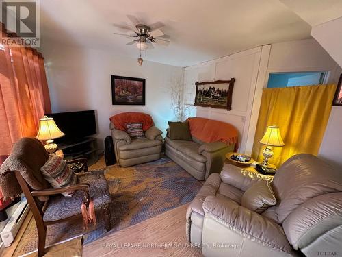 6 Fourth Avenue, Larder Lake, ON - Indoor Photo Showing Living Room