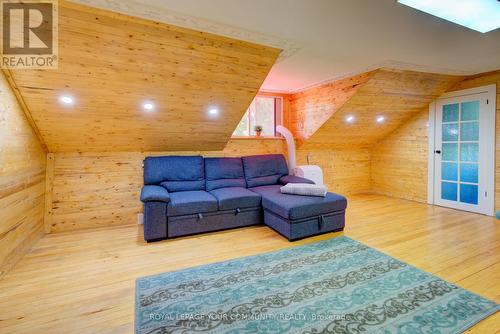 17 Drummond Street, Rideau Lakes, ON - Indoor Photo Showing Living Room