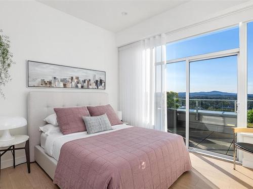 1602-60 Saghalie Rd, Victoria, BC - Indoor Photo Showing Bedroom