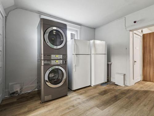 Salle communautaire - 72 Rue Vaudreuil, Gatineau (Hull), QC - Indoor Photo Showing Laundry Room