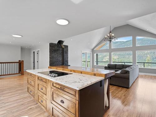 289 Orchard Lake Road, Kamloops, BC - Indoor