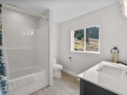 289 Orchard Lake Road, Kamloops, BC - Indoor Photo Showing Bathroom