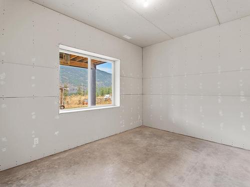 289 Orchard Lake Road, Kamloops, BC - Indoor Photo Showing Other Room