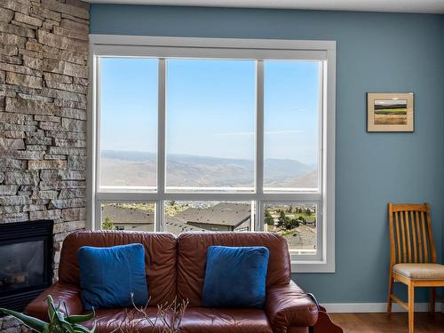 2502 Bentall Drive, Kamloops, BC - Indoor Photo Showing Living Room With Fireplace