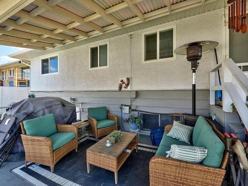 852 Renfrew Ave, Kamloops, BC - Outdoor With Deck Patio Veranda With Exterior