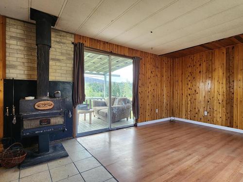 4484 Yd Ranch Road, Ashcroft, BC - Indoor Photo Showing Other Room