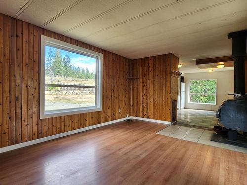 4484 Yd Ranch Road, Ashcroft, BC - Indoor Photo Showing Other Room