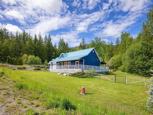 2104 Country Woods Road, South Shuswap, BC - Outdoor With Deck Patio Veranda