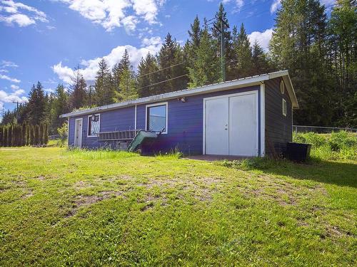 2104 Country Woods Road, South Shuswap, BC - Outdoor