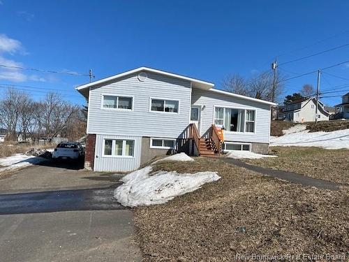 131 Brunswick St, Dalhousie, NB 