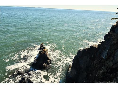 - Fundy Dr, Wilsons Beach, NB 