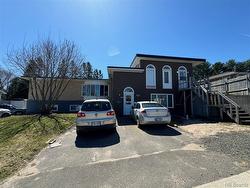 682 Hanwell RD  Fredericton, NB E3B 2R7