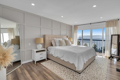 2751 Lakeview Road, West Kelowna, BC - Indoor Photo Showing Bedroom