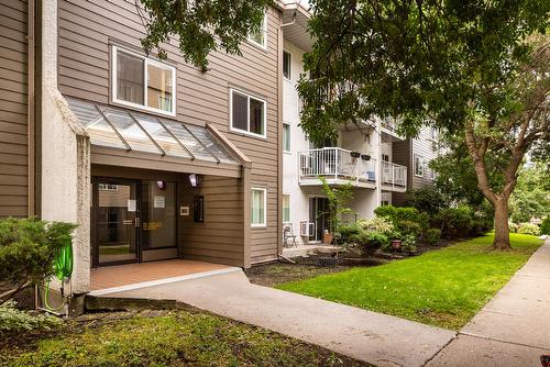 205-395 Franklyn Road, Kelowna, BC - Outdoor With Balcony