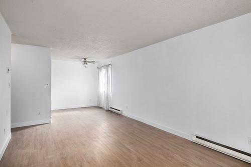 205-395 Franklyn Road, Kelowna, BC - Indoor Photo Showing Other Room