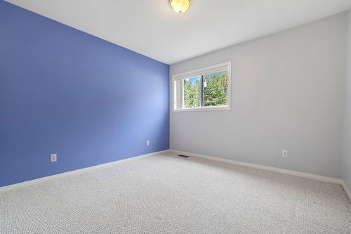 6267 Thompson Drive, Peachland, BC - Indoor Photo Showing Other Room