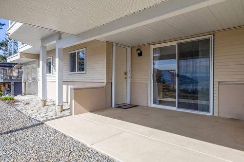 6267 Thompson Drive, Peachland, BC - Outdoor With Exterior