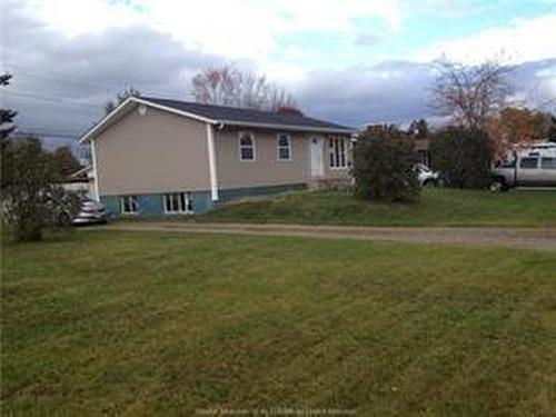 1220 Vantassell, Bathurst, NB 