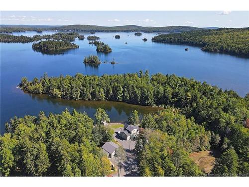 231 Lacoote Dr, Skiff Lake, NB 