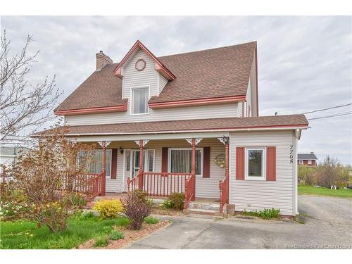 7705 Saint-Paul St, Bas-Caraquet, NB 