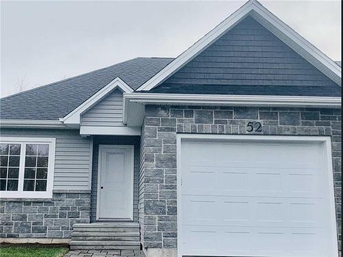 7 Leavery St, Fredericton, NB 