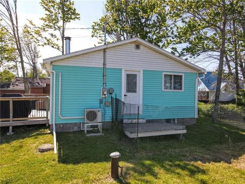 4 Cardinal St, Grand-Barachois, NB 