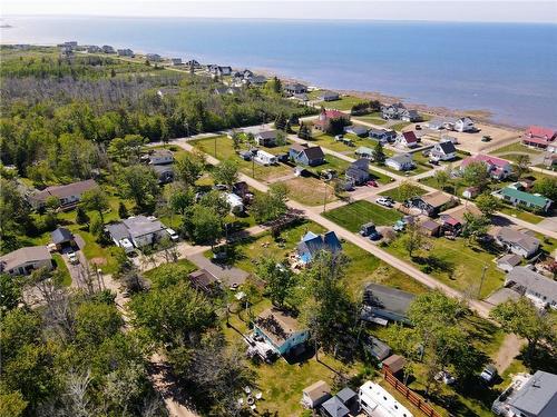 4 Cardinal St, Grand-Barachois, NB 