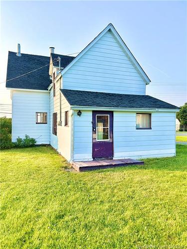 106 St-Pierre E St, Caraquet, NB 