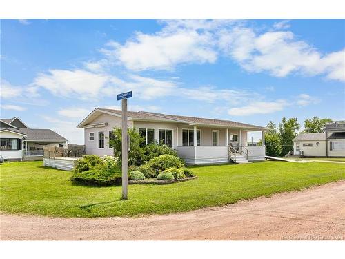 10 Pelican Ave, Grand-Barachois, NB 