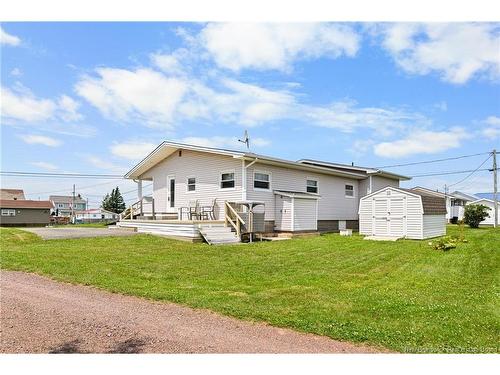 10 Pelican Ave, Grand-Barachois, NB 