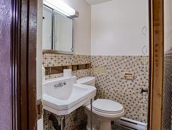 Powder room - 