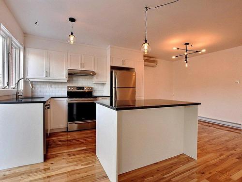 Kitchen - 7615  - 7617 Rue Boyer, Montréal (Villeray/Saint-Michel/Parc-Extension), QC - Indoor Photo Showing Kitchen