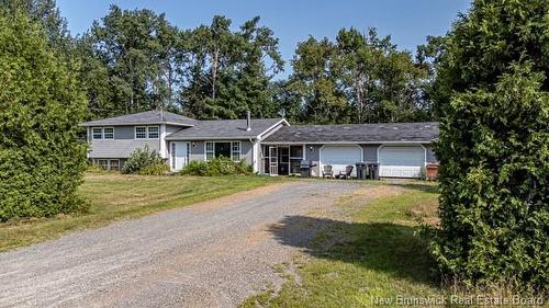 9 Lowlands St, Hoyt, NB 