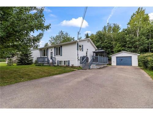 4 Fairview Dr, Salisbury, NB 