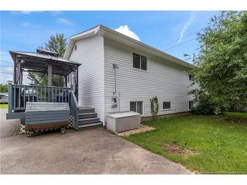 4 Fairview Dr, Salisbury, NB 