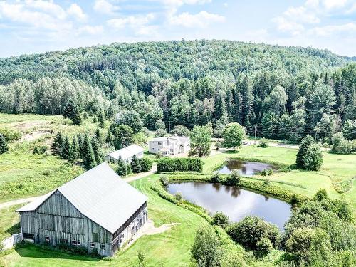 Barn - 369 Imp. De Gramont, Boileau, QC 