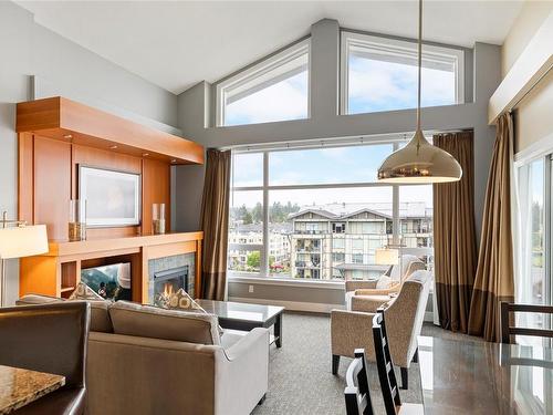 903C-181 Beachside Dr, Parksville, BC - Indoor With Fireplace