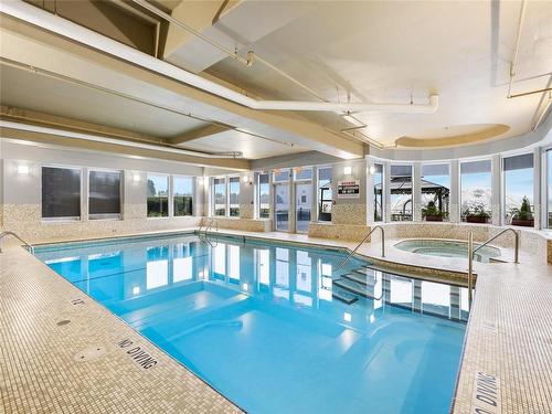 903C-181 Beachside Dr, Parksville, BC - Indoor Photo Showing Other Room With In Ground Pool