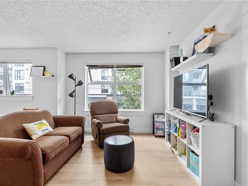 201-2829 Peatt Rd, Langford, BC - Indoor Photo Showing Living Room