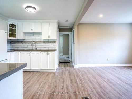 5 John St, Halton Hills, ON - Indoor Photo Showing Kitchen