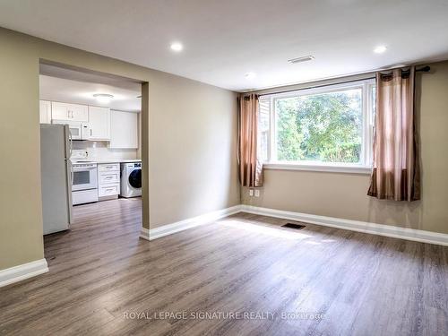 5 John St, Halton Hills, ON - Indoor Photo Showing Kitchen