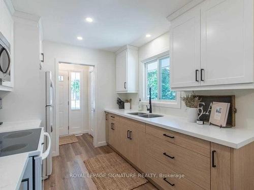 Main-55 Burness Dr, St. Catharines, ON - Indoor Photo Showing Kitchen With Double Sink