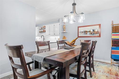 13-970 Springfield Road, Kelowna, BC - Indoor Photo Showing Dining Room