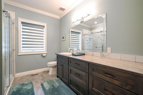 6209 Tatlow Road, Salmon Arm, BC - Indoor Photo Showing Bathroom